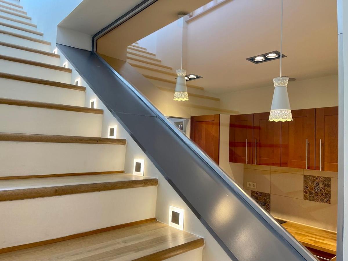 Penthouse W Private Rooftop And Free Parking Budapest Esterno foto