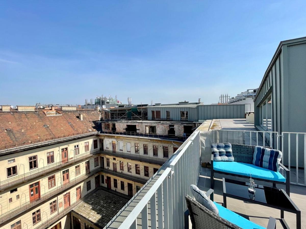 Penthouse W Private Rooftop And Free Parking Budapest Esterno foto